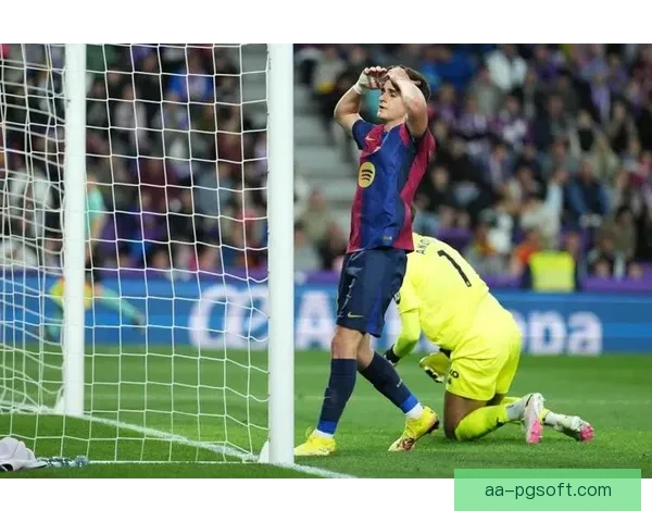 拉菲尼亚精准任意球闪耀赛场直接破门瞬间精彩回顾