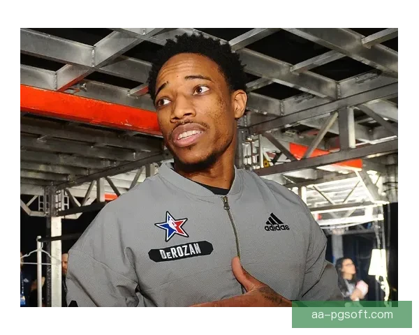 曼联官宣任命布拉德利为新任青训总监重塑红青训体系引发球迷热议